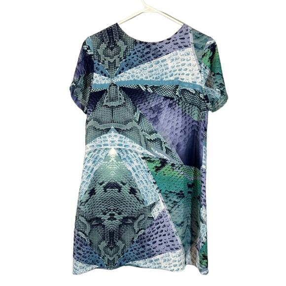 Olivaceous Blue Mystic Python Print Short Sleeve Shift Dress Women Sz M - Picture 1 of 10